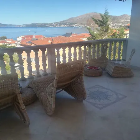 Apartment Jureta *